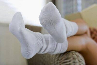 5 способов отстирать белые носки в домашних условиях, которые действительно работают - lifehelper.one