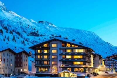 Pierre Frey - Остановитесь в отеле Thurnher's Alpenhof, чтобы покататься на лыжах в Цюрсе - vogue.ua - Австрия - Отель