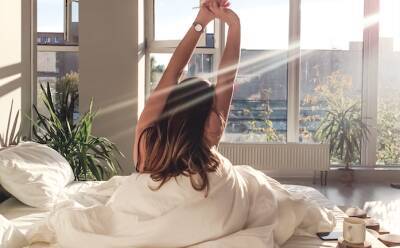 Встать с той ноги: 6 советов, как просыпаться в хорошем настроении - vogue.ua