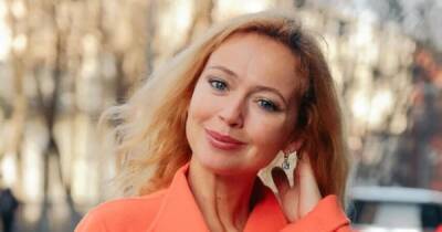 Елена Захарова - Скрывающая дочь Елена Захарова решилась на признание о муже - 7days.ru - Россия
