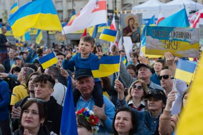 Головне не мовчати: нові акції підтримки України по всьому світу - vogue.ua - місто Лондон