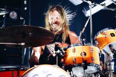 Умер участник группы Foo Fighters Тейлор Хокинс. Его называли лучшим барабанщиком мира - spletnik.ru - Сша - Англия - Колумбия - штат Техас - Богота