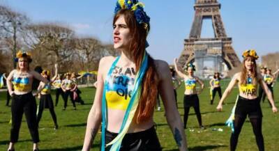 Рух FEMEN провів акцію на підтримку України у Парижі (відео) - womo.ua - Україна