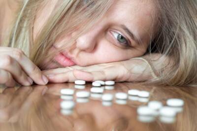 Быть как зомби. Почему нельзя злоупотреблять антидепрессантами? - aif.ru - Россия
