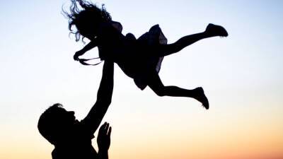 5 вещей, которым каждый отец должен научить свою дочь - gurutest.ru