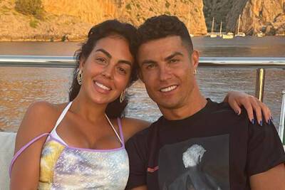 Криштиану Роналду - Cristiano Ronaldo - Криштиану Роналду рассказал о смерти новорожденного сына во время родов - spletnik.ru - Россия