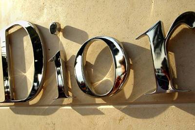Dior станет спонсором Венецианской биеннале - spletnik.ru - Россия - Италия - Украина