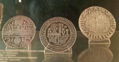 Окупанти вивезли з музею у Маріуполі колекцію медальєрного мистецтва - womo.ua - місто Маріуполь - місто Мариуполь