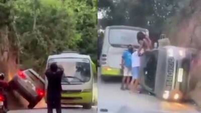 Женщина за рулем кроссовера Jeep переусердствовала, объезжая автобус, и завалилась на бок - porosenka.net - Индия