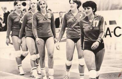 25 архивных фотографий: как выглядели женские спортивные команды СССР - porosenka.net - Ссср - Москва - Англия - Снг - Сеул