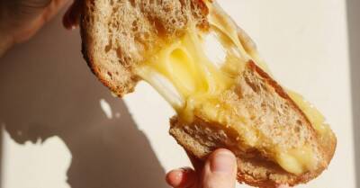 Обязательно добавляю яйца, когда делаю домашний сыр из молока, получается фантастически нежным - lifehelper.one - Киев