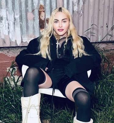 Тихон Рикардо - Стильная коллаборация: Мадонна надела кружевное бюстье и рваные джинсы - starslife.ru