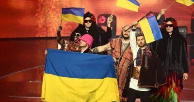 Український гурт Kalush Orchestra переміг на Євробаченні-2022 - womo.ua - Україна - місто Маріуполь - Італія - місто Mariupol