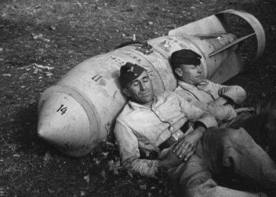 Герман Геринг - Первое высокоточное оружие появилось в годы Второй мировой. Рассказываем о немецких бомбах Fritz-X… - porosenka.net - Германия - Испания