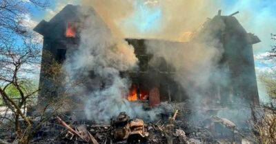 Лисичанська гімназія згоріла вщент черед обстріли окупантів - womo.ua - Росія