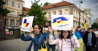 Марш вдячності полякам: українці влаштували акцію у Варшаві - womo.ua - Сша - Україна - Польща