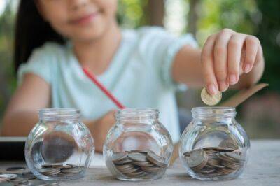 Стимуляция деньгами. Стоит ли повышать интерес ребенка к учебе финансово? - aif.ru
