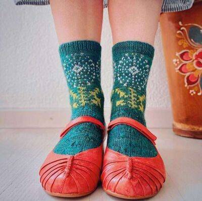 Привет, я Шарлотта, и я немного одержима вязанием носков - milayaya.ru