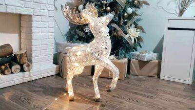 Возьмите алюминиевую проволоку, пряжу и сделайте потрясающего рождественского оленя - milayaya.ru