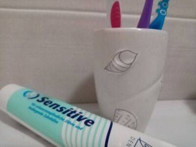 Зачем некоторые хозяйки замораживают зубную пасту: японская хитрость - lifehelper.one