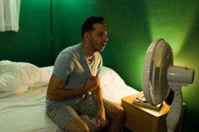 Сон в летнюю ночь. Как правильно высыпаться в жару? - aif.ru - Лондон