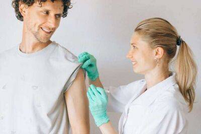 Вакцинация от коронавируса: врач Дин объяснила, стоит ли боятся увеличения лимфатических узлов - lublusebya.ru