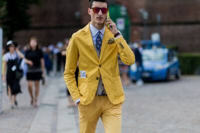 Streetstyle: як комбінувати синій та жовтий у чоловічому гардеробі - vogue.ua
