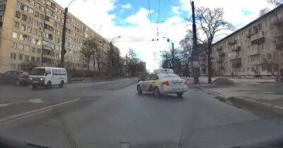 Резкий автомобилист попал в ДТП и теперь нуждается в помощи автоюристов - porosenka.net