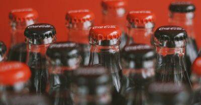 Coca-Cola повністю виходить з російського ринку - womo.ua - Росія