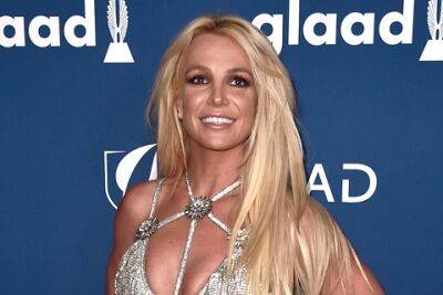 Бритни Спирс - Сэм Асгари - Britney Spears - Отец Бритни Спирс подал на нее в суд из-за ее слов о времени, проведенном под опекой - spletnik.ru