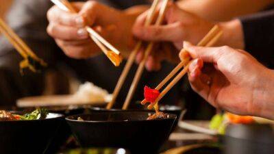 Почему в азиатских странах едят палочками - lifehelper.one - Китай - Япония