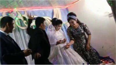 В Узбекистане жених ударил невесту на свадьбе. Так в стране осознали проблему домашнего насилия - fokus-vnimaniya.com - Сша - Германия - Южная Корея - Узбекистан