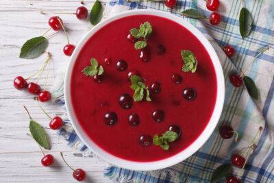 Холодні супи: улюблені рецепти наших дружніх сусідів - vogue.ua
