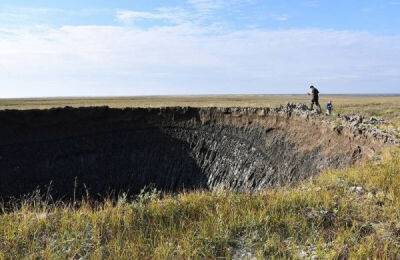 Ученые нашли объяснение появлению загадочных кратеров в Сибири - porosenka.net
