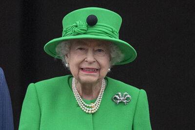 Кейт Миддлтон - принц Уильям - принц Чарльз - Борис Джонсон - герцогиня Камилла - принц Джордж - принцесса Шарлотта - Камилла Паркер-Боулз - Елизавета Королева (Ii) - Kate Middleton - Майк Тиндалл - prince Louis - prince Charles - Elizabeth Ii - В Лондоне прошел последний день празднования платинового юбилея королевы Елизаветы II - spletnik.ru - Лондон