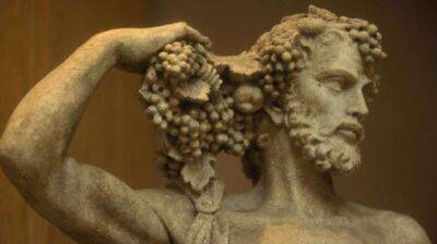 Самый веселы бог Греции Дионис, потому что любил выпить - chert-poberi.ru - Греция