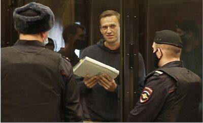Алексей Навальный - Суд определил Алексея Навального в колонию на 3,5 года - porosenka.net - Сша - Швейцария - Австрия - Польша - Латвия - Болгария