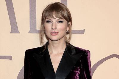 Свифт Тейлор - Taylor Swift - Писательница Тереза Ла Дарт обвинила Тейлор Свифт в копировании дизайна сборника своих стихов - spletnik.ru