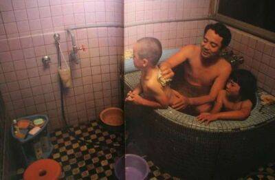 Почему в Японии отцы принимают ванну вместе со взрослыми дочерьми - chert-poberi.ru - Япония