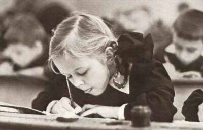 Как выглядела перьевая ручка советского школьника и к каким трудностям она приводила - milayaya.ru - Ссср