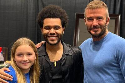 Виктория Бекхэм - Дэвид Бекхэм - Никола Пельтц - Абель Тесфайе - David Beckham - Дэвид Бекхэм сходил на концерт The Weeknd с дочерью Харпер и рассказал, что она высмеяла его "отцовские танцы" - spletnik.ru - Россия