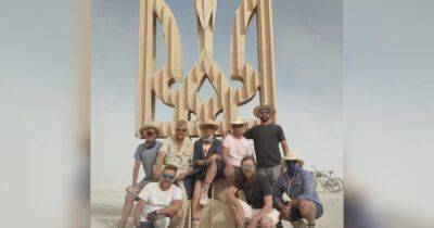 На фестивалі Burning Man 2022 створили інсталяцію «Тризуб Свободи» - womo.ua