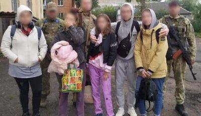 Росіяни перед втечею з Куп’янська закрили в підвалі п’ятьох підлітків - womo.ua