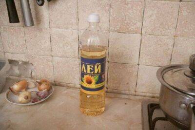 Ольга Котова - Оказывается, многие неправильно наливают растительное масло из бутылки - lifehelper.one