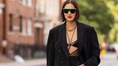 Simone Rocha - Streetstyle: як одягаються гості на Тижні моди в Лондоні - vogue.ua
