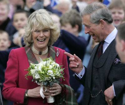 Щасливі разом: 20 емоційних фото короля Чарльза III та королеви-консорта Камілли - vogue.ua