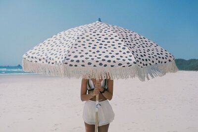 Виды пляжных зонтов - ladyspages.com