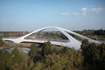 Скульптурный мост через реку Цзянси от Zaha Hadid Architects - chert-poberi.ru - Китай