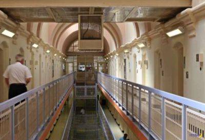 Великобритания: бывших зеков нанимают для работы в тюрьмах - chert-poberi.ru - Англия