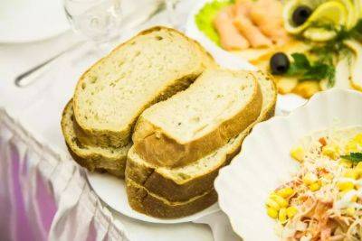 Почему опытные хозяйки не хранят хлеб в холодильнике? Есть способы лучше - belnovosti.by